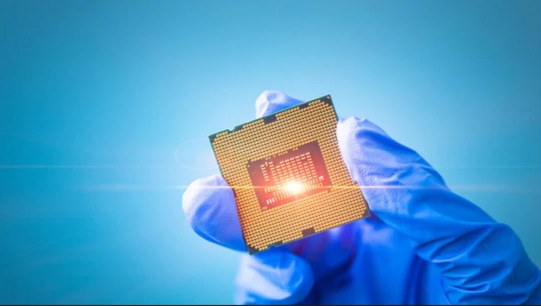 <strong>中芯国际A股跌4.61%，报85.83元/股；港股跌4.76</strong>