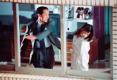 反家庭暴力法实施两周年_哈尔滨新规:赚钱不给老婆花算家暴 11月起实施_家庭暴力证据收集