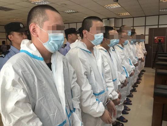 湖南岳阳中院审理荐股骗局案_涉诈荐股公司的欺诈手段_微信上拉你买股票骗局