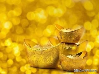 鹤唳华亭中安平伯的敛财观，名利追求手段与态度探讨