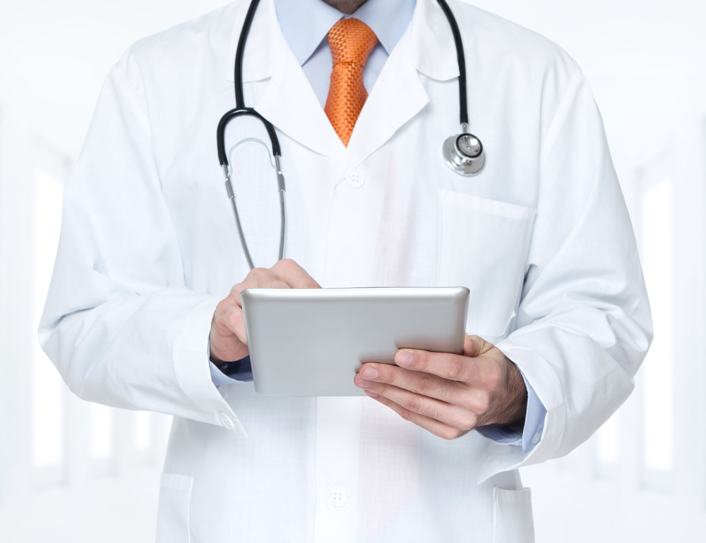 医生收入真相调查：3成搞副业为哪般？绩效差异与自媒体崛起