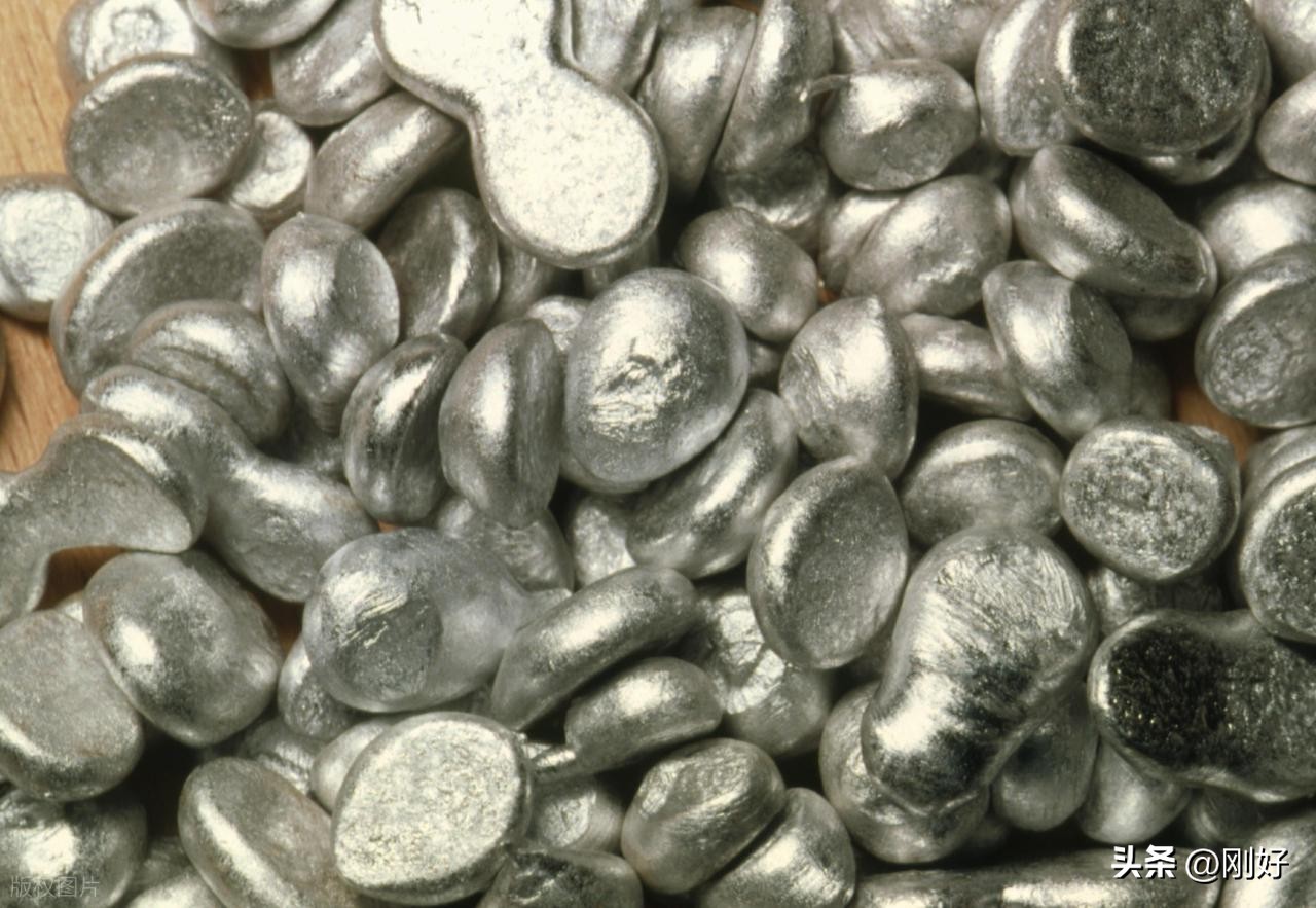 铝土矿电力成本_铝期货交易品种行情分析_电解铝产能红线