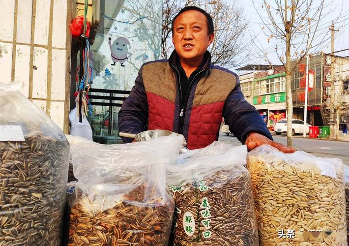 2000元内小生意，摆摊卖炒货一年赚十几万